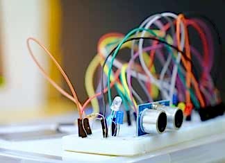 Школа Ардуино: инженерный старт для всех, кого не заменит ИИ Ардуино для начинающих